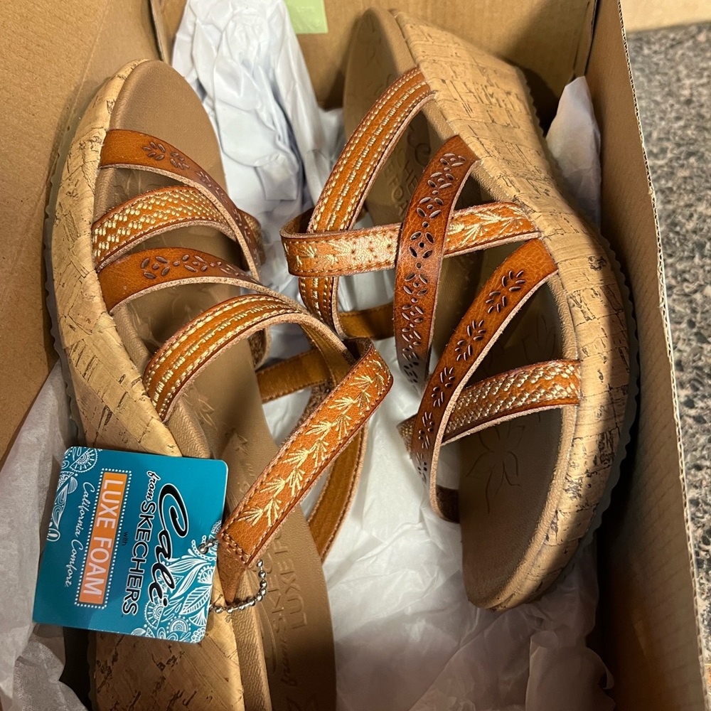 Skechers Cali Beverlee Tiger Posse Vegan Wedge Strappy Sandal Size 7